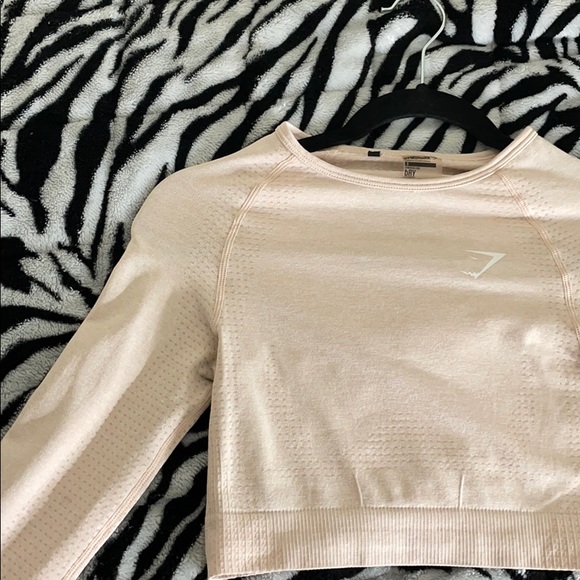 Gymshark Other - Gymshark light pink crop top size S